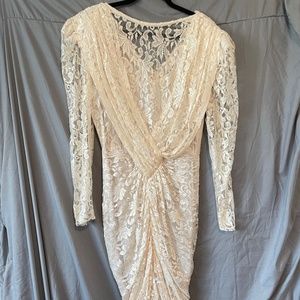 VINTAGE 80s Long-sleeve Lace Midi Dress